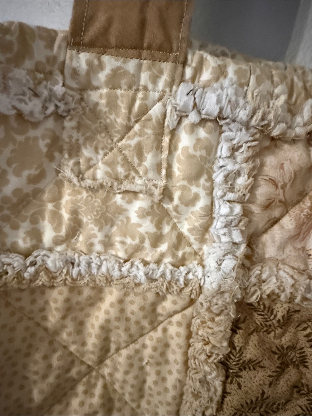 Handmade Rag Patchwork Quilted Tote Bag in Beige and Cream - Picture 2 of 5